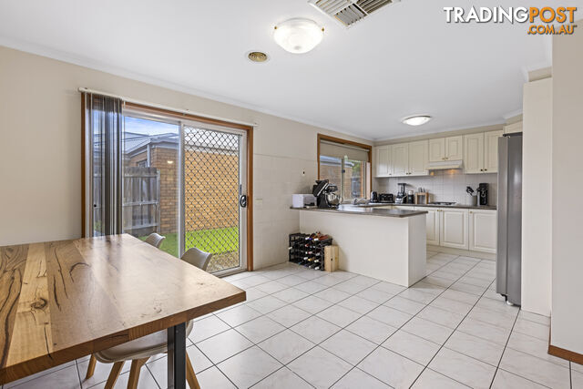 3 492 Scoresby Road FERNTREE GULLY VIC 3156 - photo 2 of 13