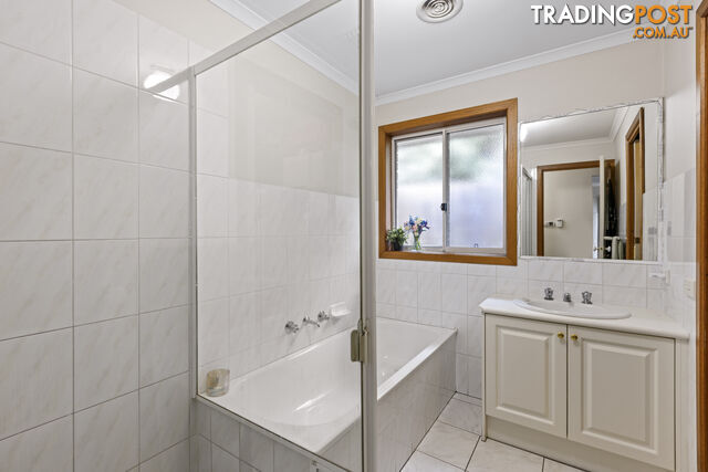 3 492 Scoresby Road FERNTREE GULLY VIC 3156 - photo 5 of 13