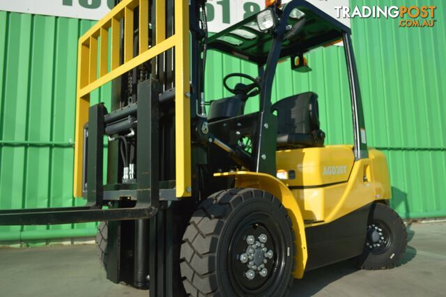  3 Tonne Forklift - 3 Stage Cont. Mast - Nationwide Delivery - ONLY $21,990 INC GST!!! - photo 4 of 15