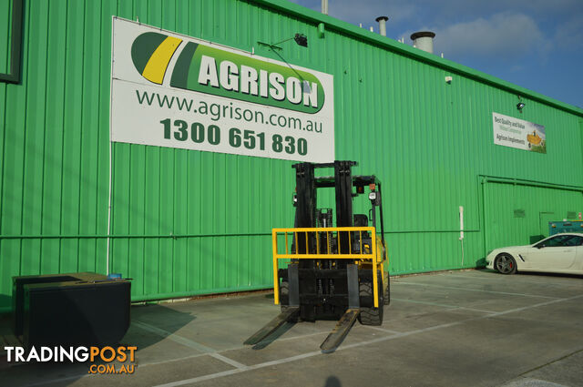 5 Tonne Forklift - 3 Stage Cont. Mast - Nationwide Delivery - PRICE SLASHED TO $32,990 INC GST - photo 3 of 11