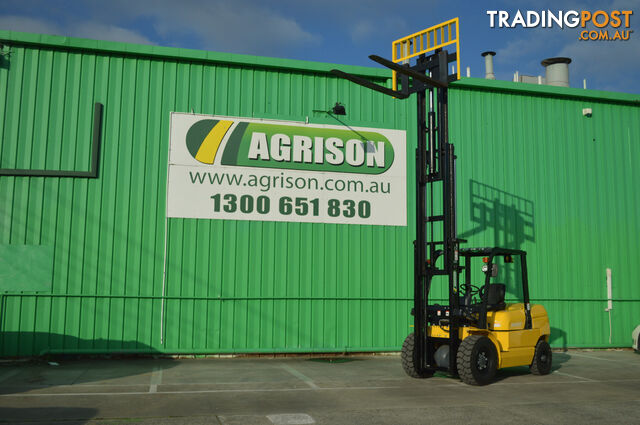  5 Tonne Forklift - 3 Stage Cont. Mast - Nationwide Delivery - PRICE SLASHED TO $32,990 INC GST