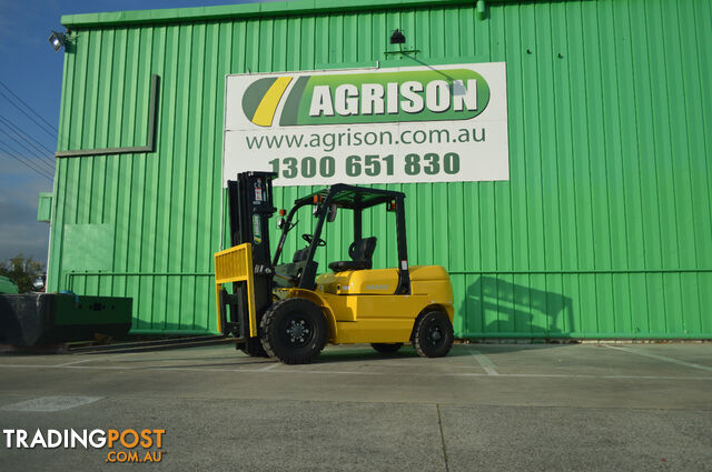  5 Tonne Forklift - 3 Stage Cont. Mast - Nationwide Delivery - PRICE SLASHED TO $32,990 INC GST - photo 4 of 17