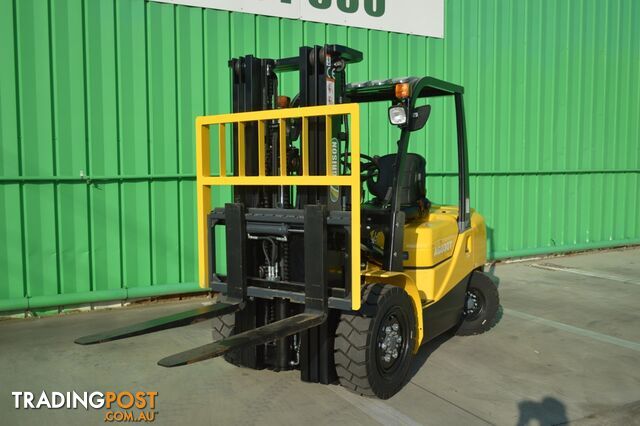 3 Tonne Forklift - 3 Stage Cont. Mast - Nationwide Delivery - ONLY $21,990 INC GST!!! - photo 2 of 17