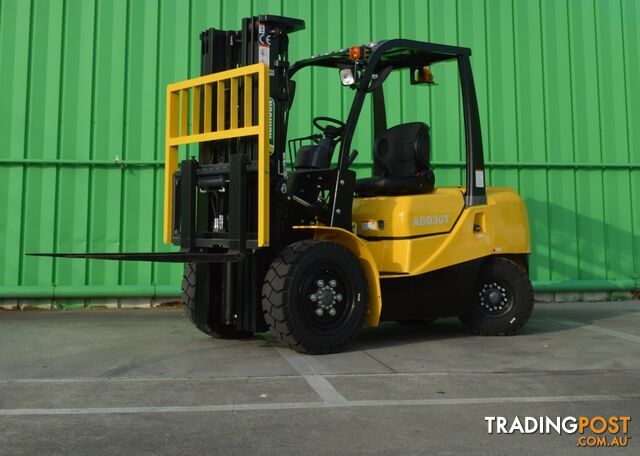  3 Tonne Forklift - 3 Stage Cont. Mast - Nationwide Delivery - ONLY $21,990 INC GST!!!