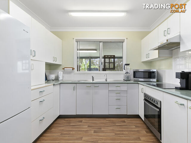 16 Varley Rd S Glenwood QLD 4570