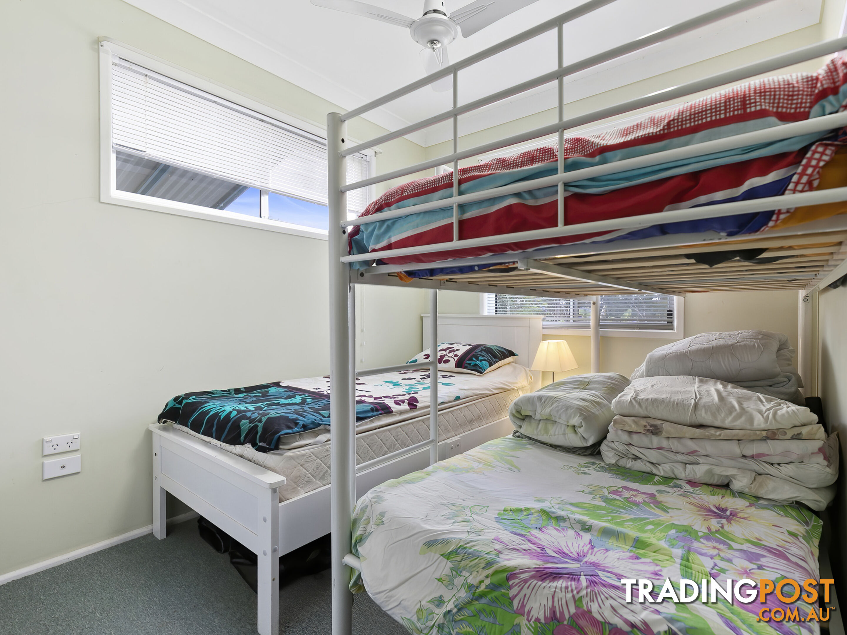 16 Varley Rd S Glenwood QLD 4570