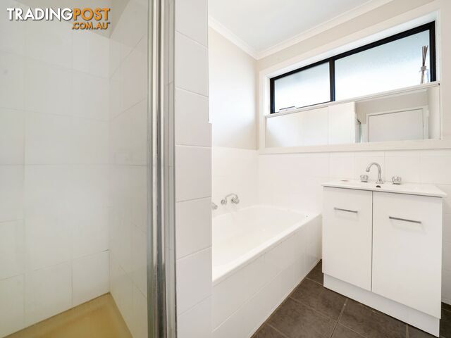 Unit 2/31 Verbena Crescent NOBLE PARK VIC 3174