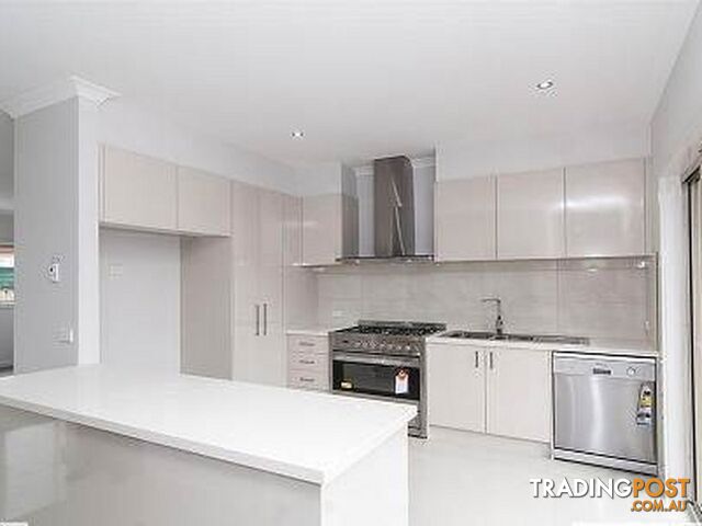 2/21 Wall Street NOBLE PARK VIC 3174