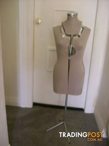 DRESSMKER DUMMY/MANNEQUIN  ...  NO OFFERS  ...  YOUNG