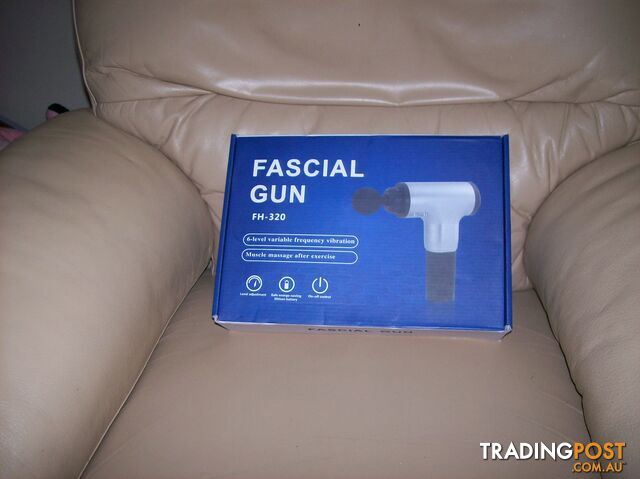 MUSCLE MASSAGER  ......   NO OFFERS ....   COLLECT YOUNG  NSW