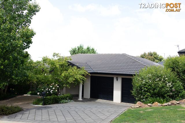 8 Jenolan Place TATTON NSW 2650