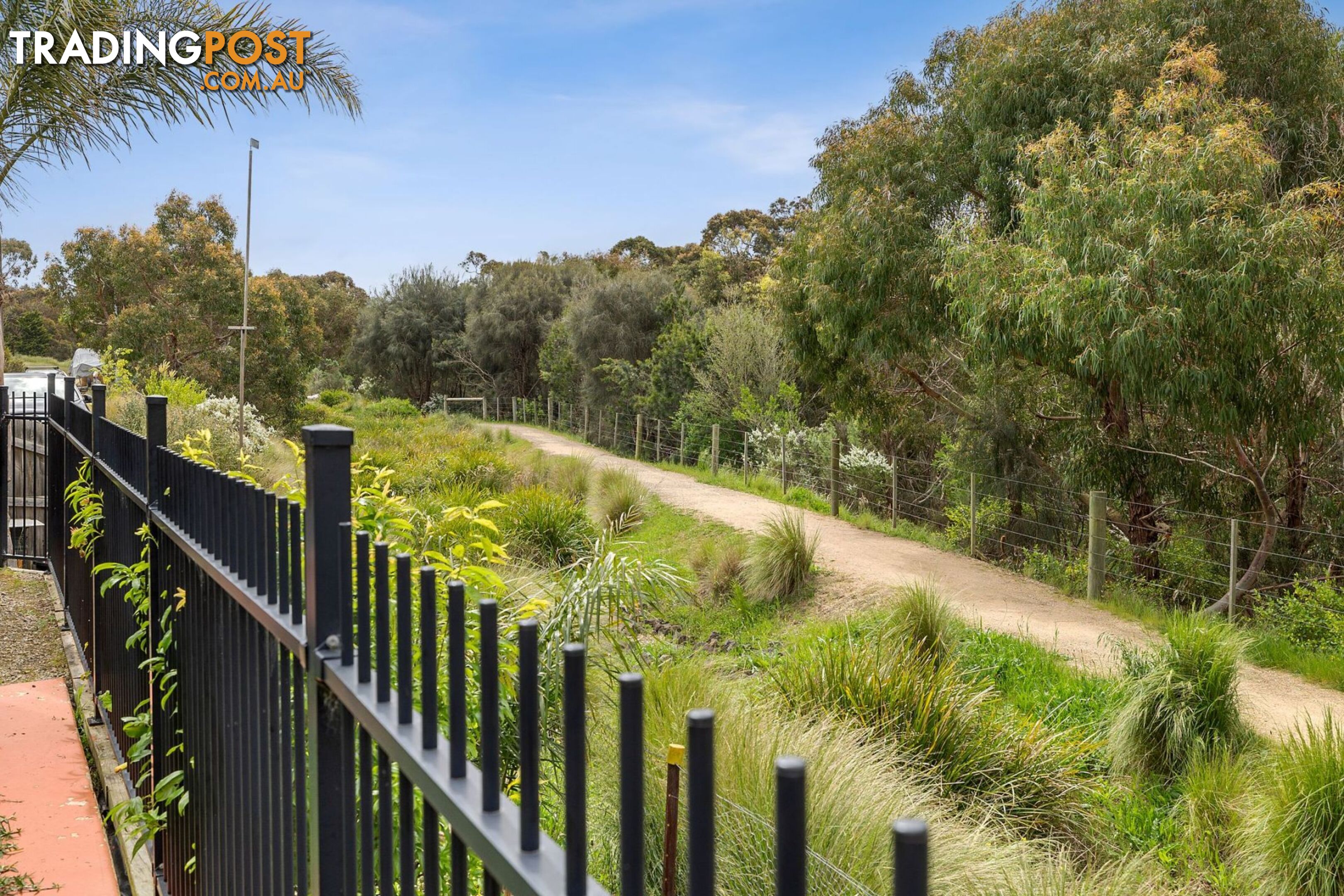 1 7 Saltbush pl Torquay VIC 3228