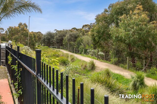 1 7 Saltbush pl Torquay VIC 3228