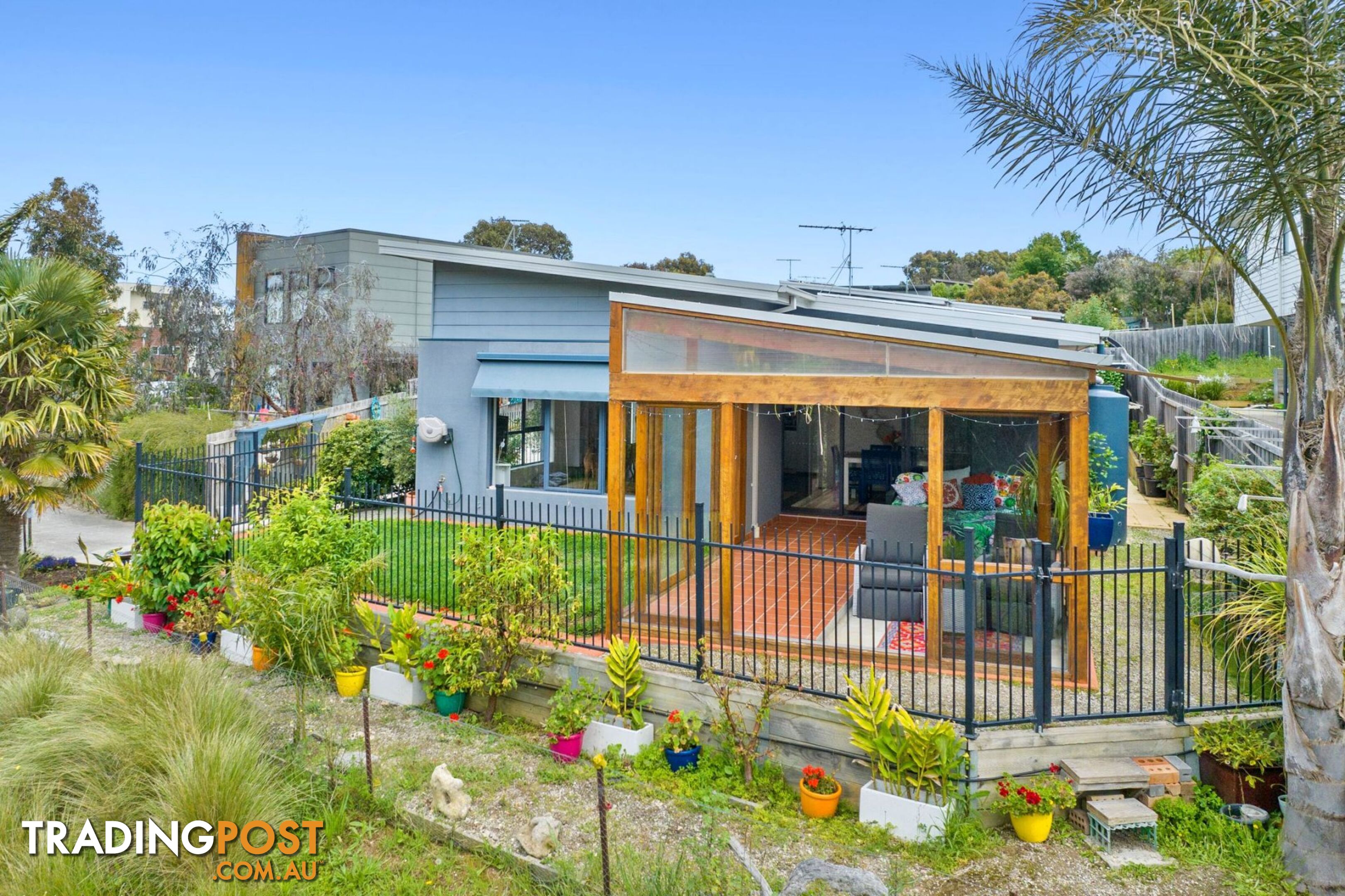 1 7 Saltbush pl Torquay VIC 3228