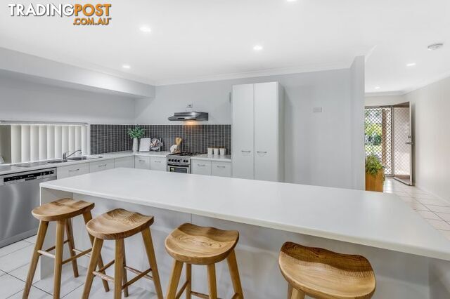 9 Frances Court Kallangur QLD 4503