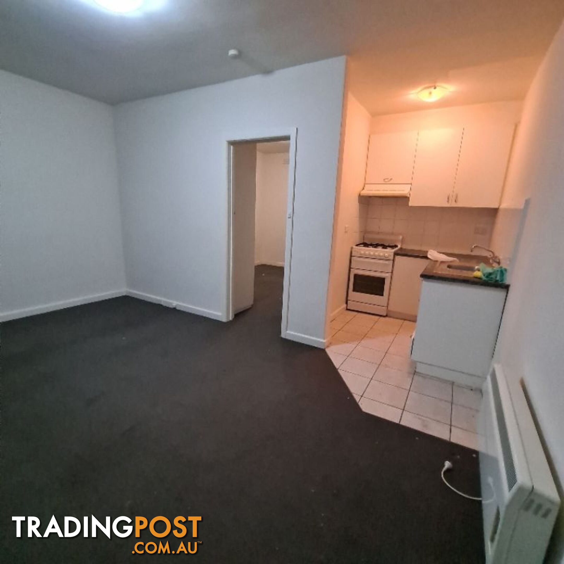 4 123 grange road GLEN HUNTLY VIC 3163