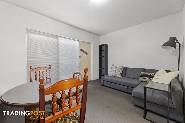 4 123 grange road GLEN HUNTLY VIC 3163