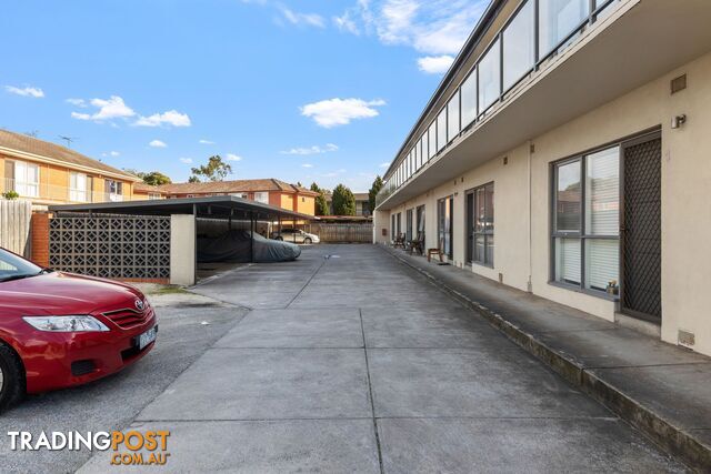 4 123 grange road GLEN HUNTLY VIC 3163