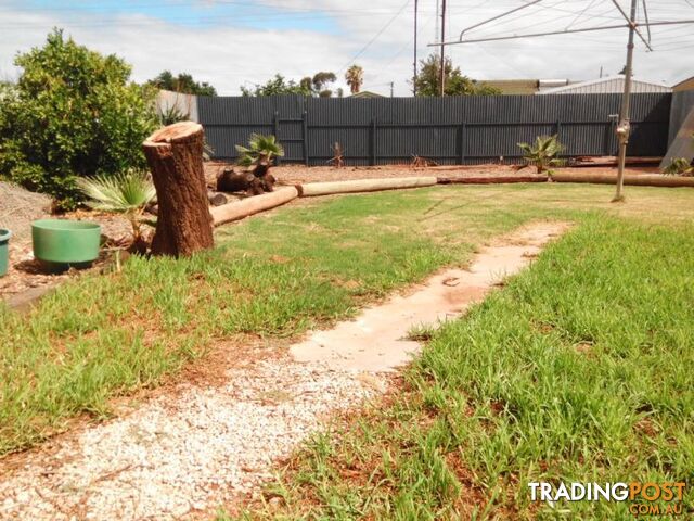 11 Knight St WHYALLA STUART SA 5608