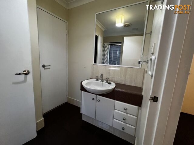 2 64 Moreing Street REDCLIFFE WA 6104