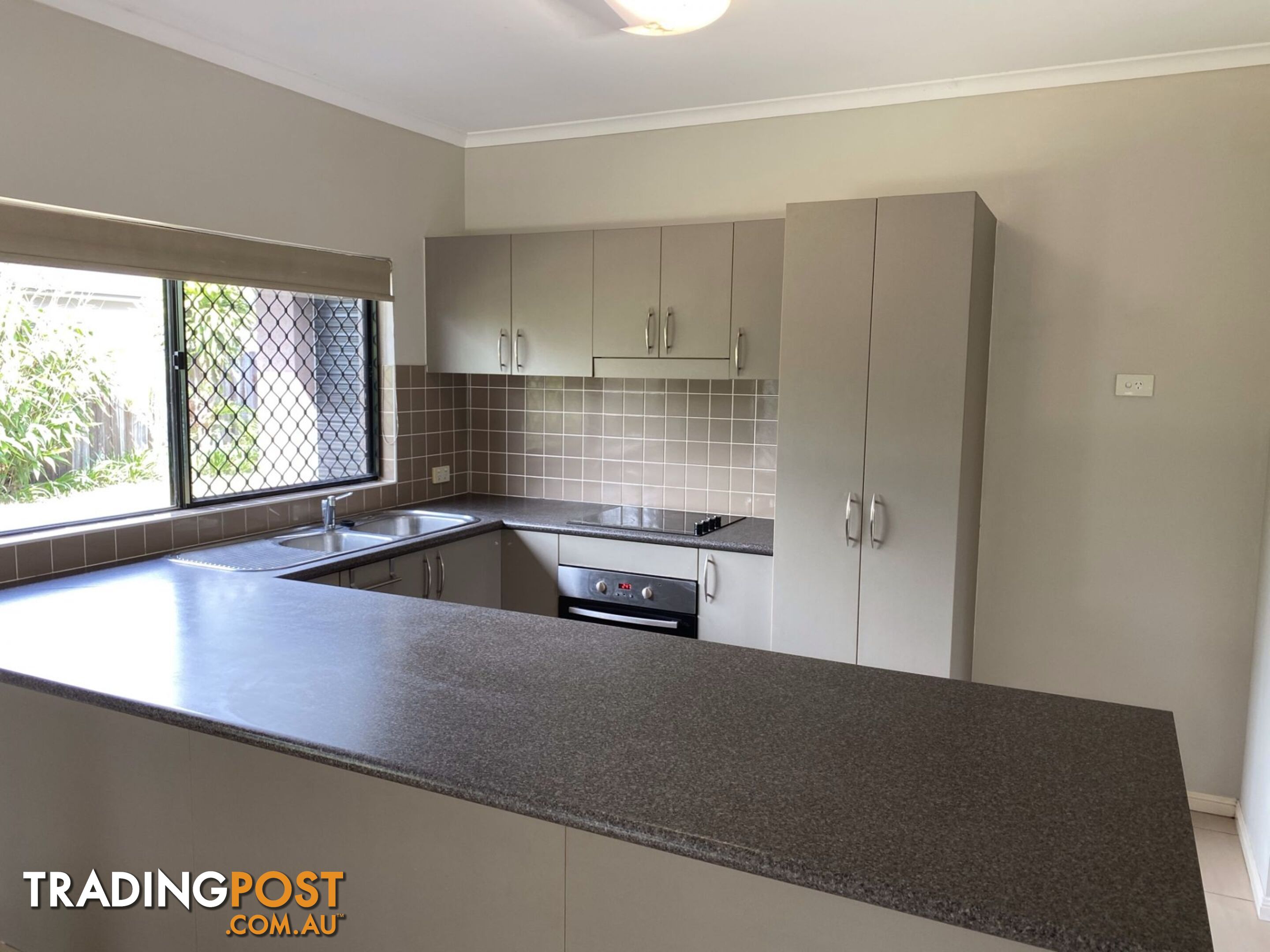 13 Moojeeba Way TRINITY PARK QLD 4879