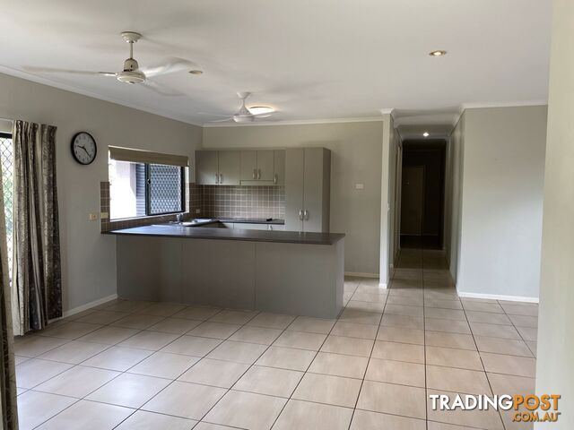 13 Moojeeba Way TRINITY PARK QLD 4879