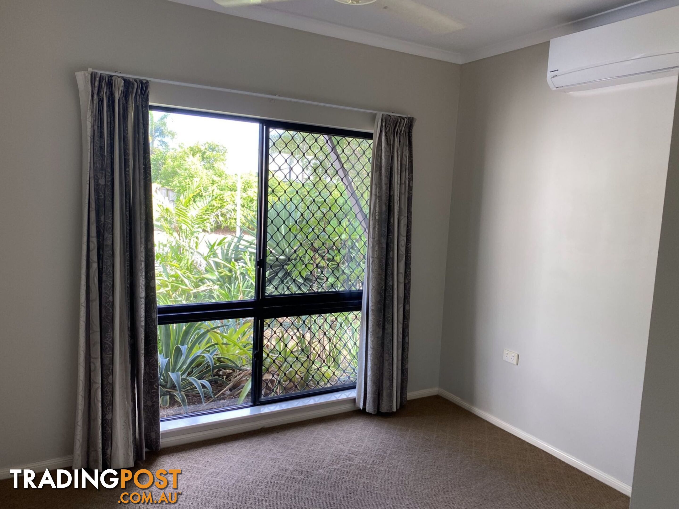 13 Moojeeba Way TRINITY PARK QLD 4879