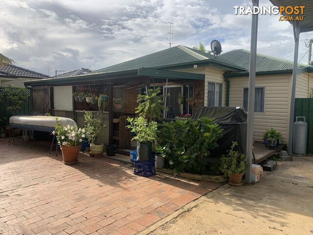 137 Pur pur ave LAKE ILLAWARRA NSW 2528