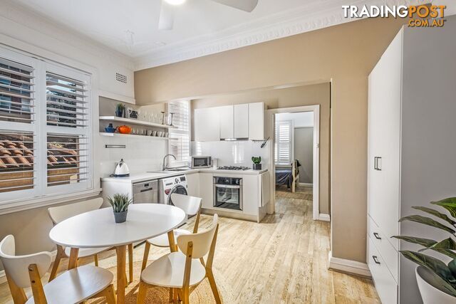 11 77 west esplanade Manly NSW 2095