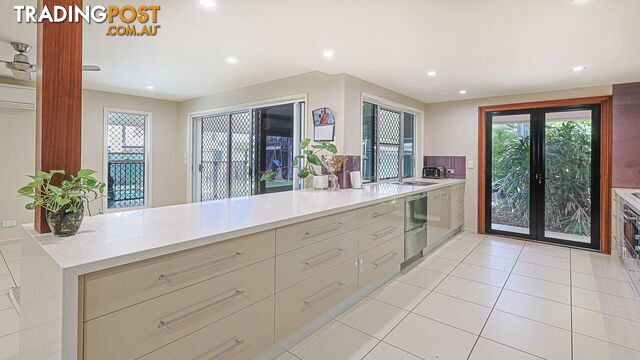 31 Colleen Avenue Emerald QLD 4720