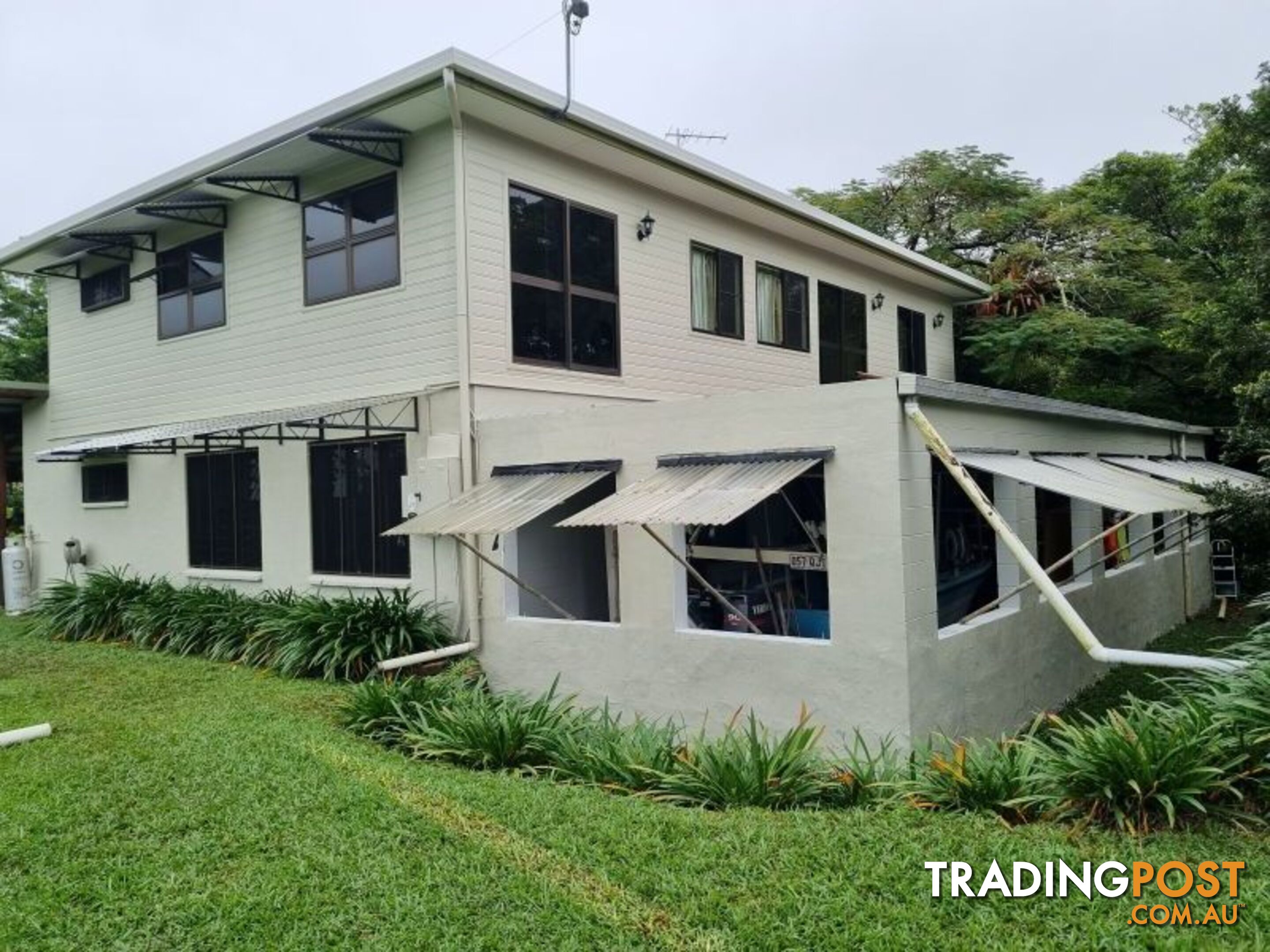 582 Bingil bay rd Bingil bay QLD 4852