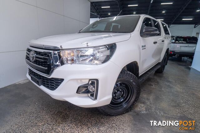 2019 TOYOTA HILUX SR CAB CHASSIS  CAB CHASSIS