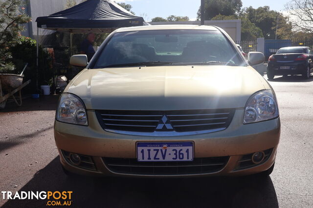 2005 MITSUBISHI 380 SEDAN