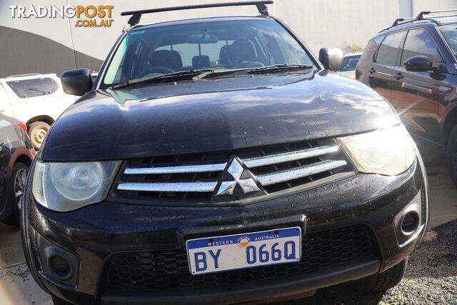 2015 MITSUBISHI TRITON DOUBLE CAB UTILITY - photo 1 of 10