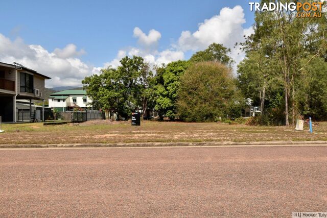 11 Coral Sea Drive CARDWELL QLD 4849