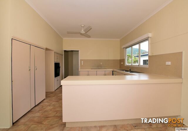 2 Mcdonald Street TULLY QLD 4854