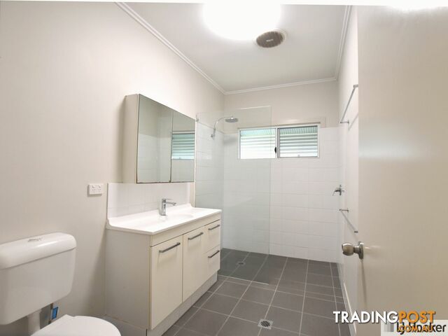 37 Murray Street TULLY QLD 4854 - photo 3 of 23