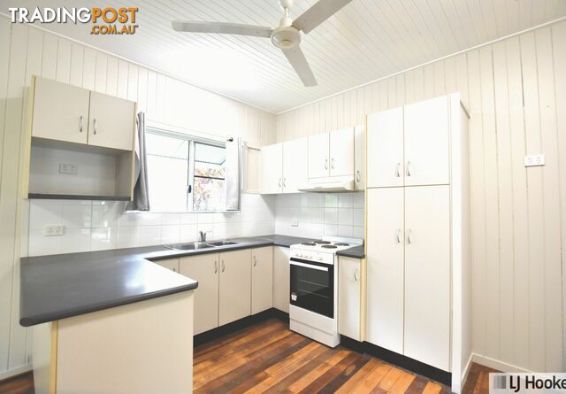 37 Murray Street TULLY QLD 4854 - photo 4 of 23