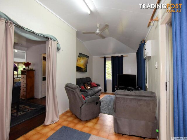 2 Murray Street TULLY QLD 4854