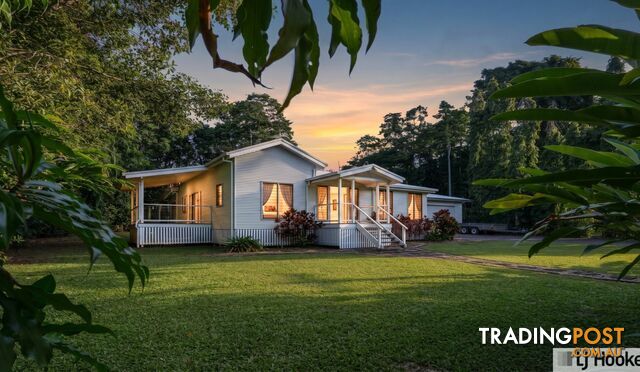 3A Spurwood Close WONGALING BEACH QLD 4852