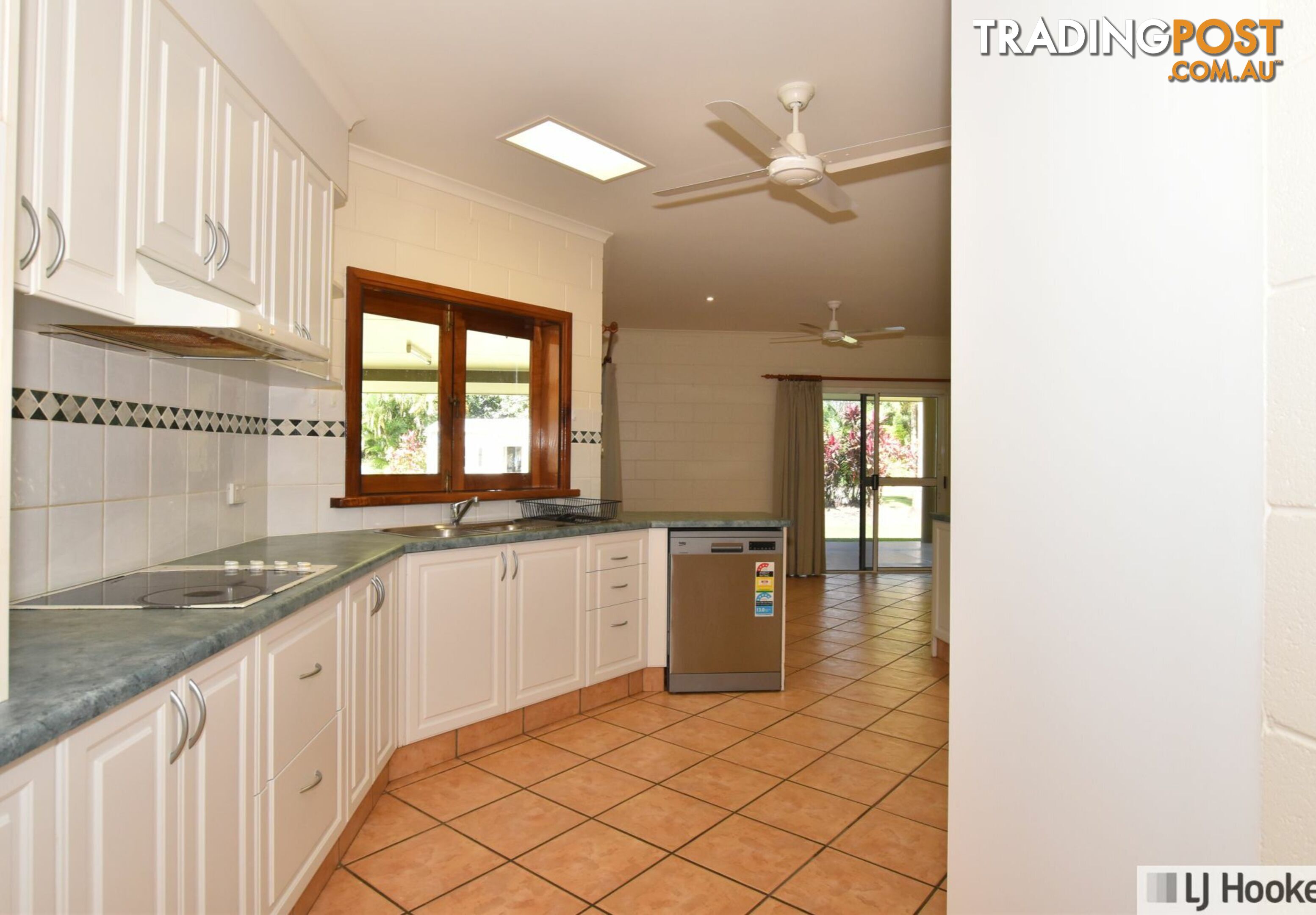 9 Abraham street TULLY QLD 4854