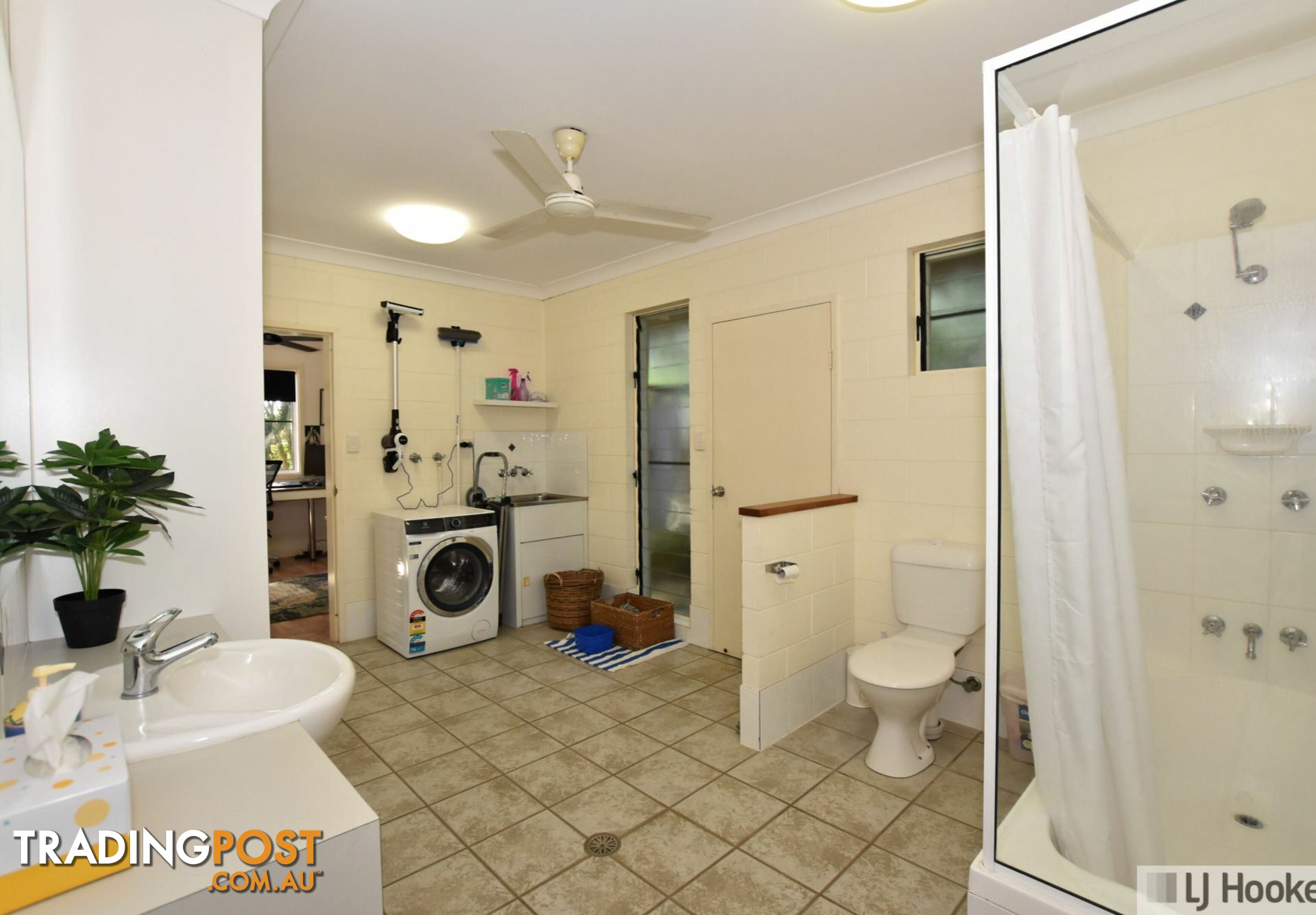 130 Roma Street CARDWELL QLD 4849