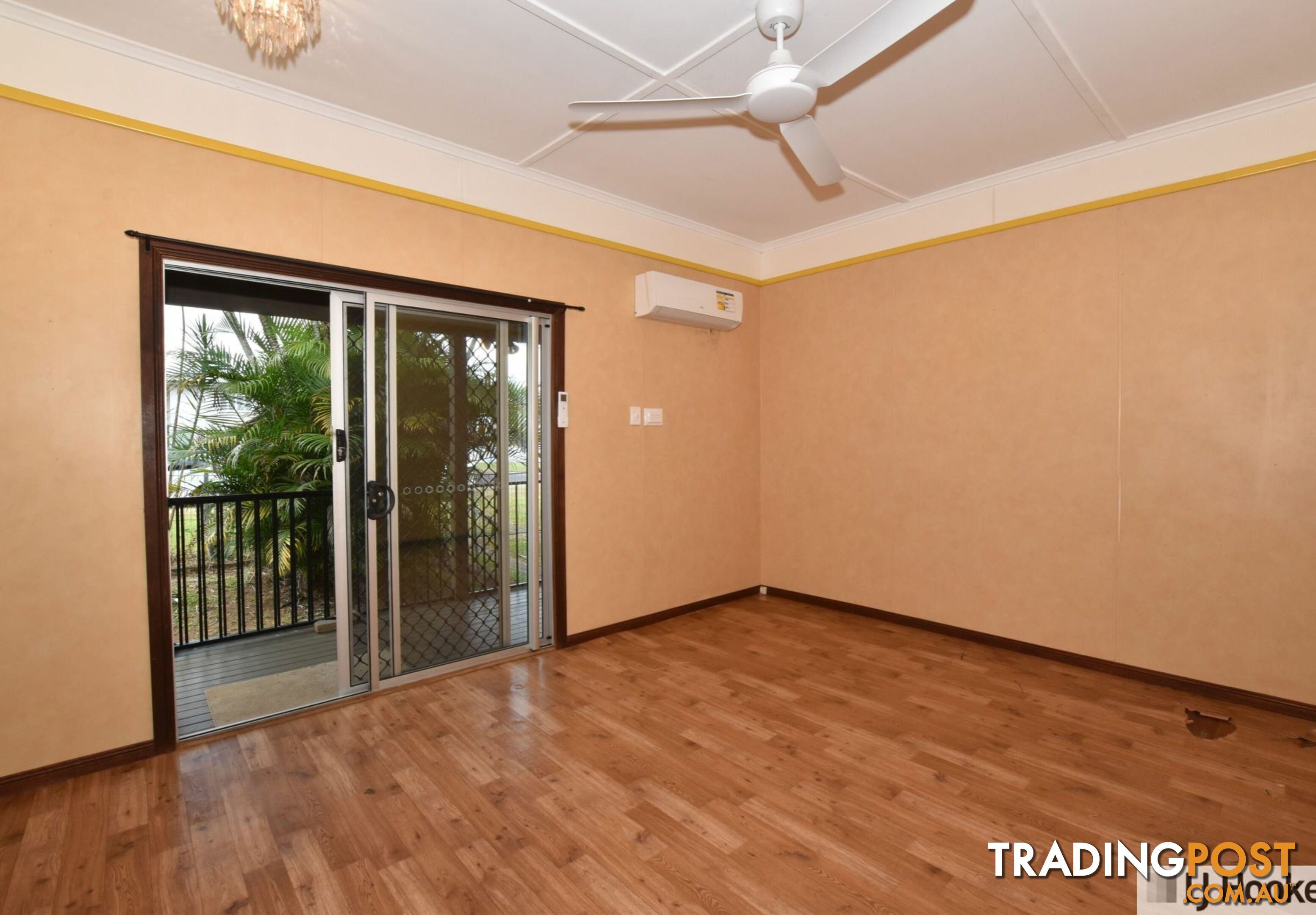 11 King Street TULLY QLD 4854