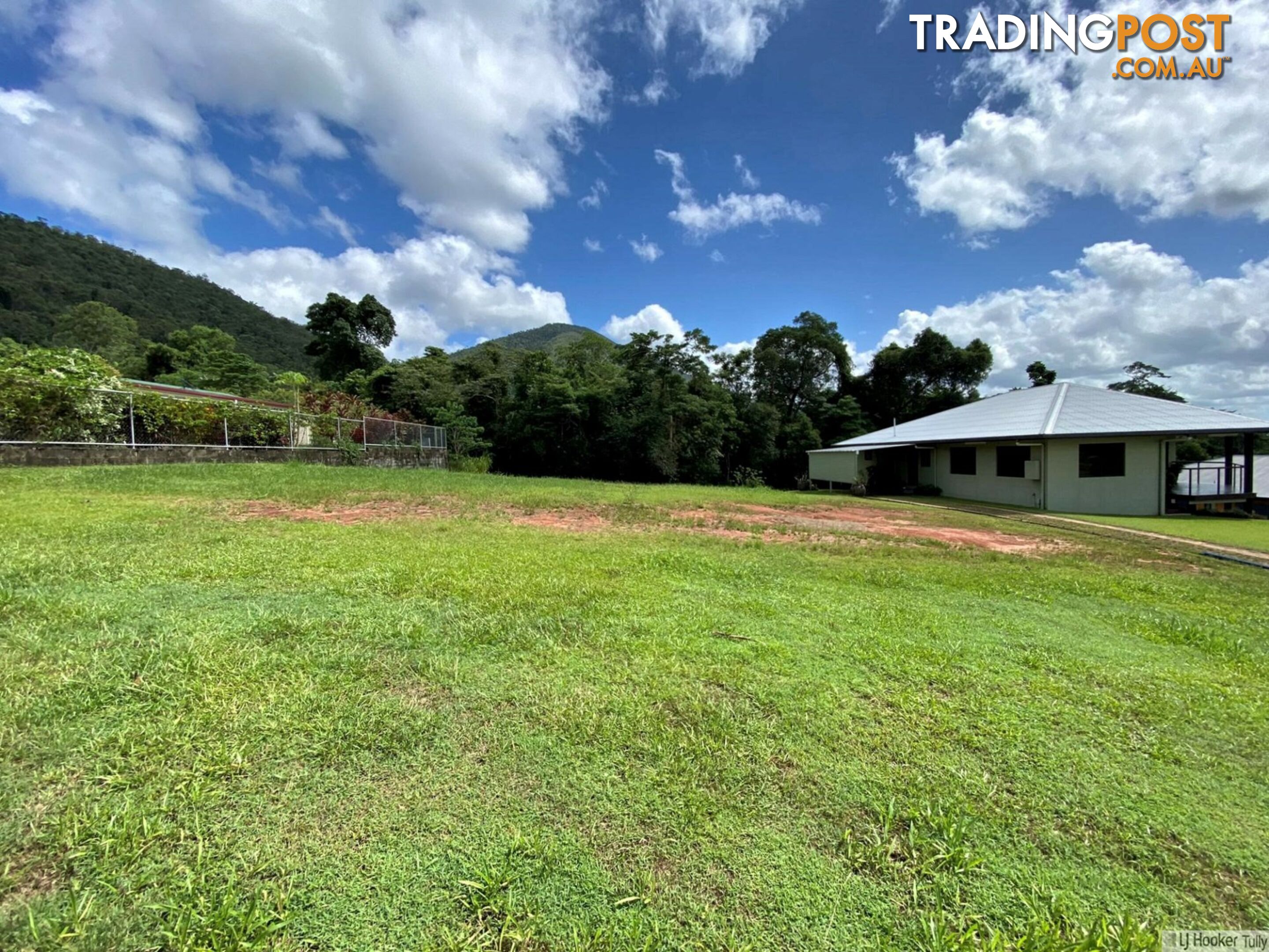 33 Pease Street TULLY QLD 4854