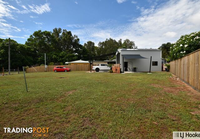 21 Casuarina Street TULLY HEADS QLD 4854