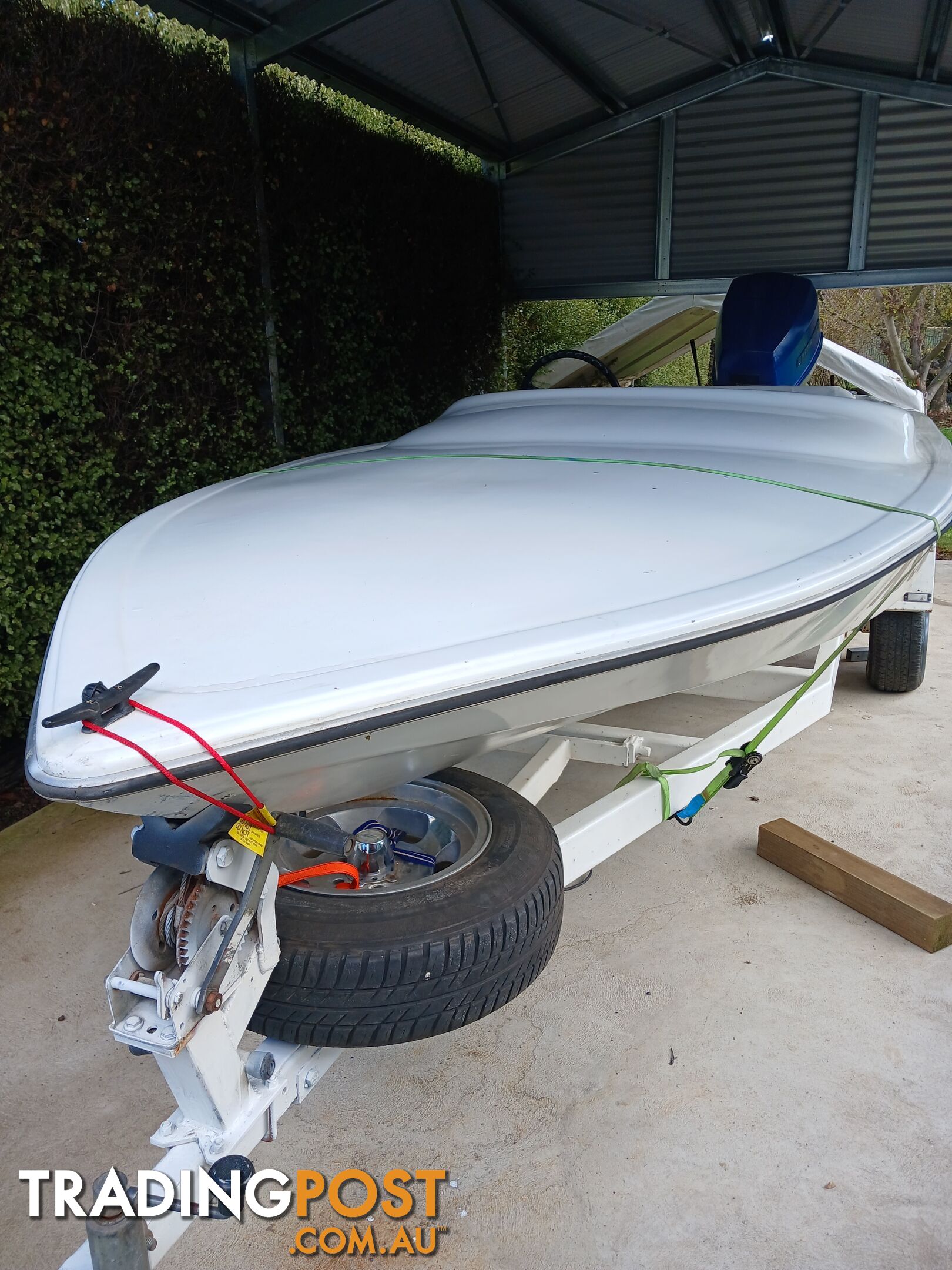 Judd Craft Ski Boat with 140Hp Evinrude Outboard