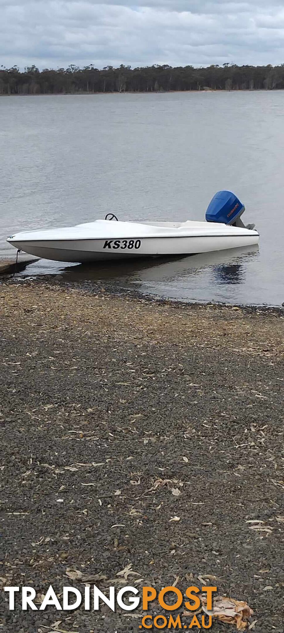 Judd Craft Ski Boat with 140Hp Evinrude Outboard