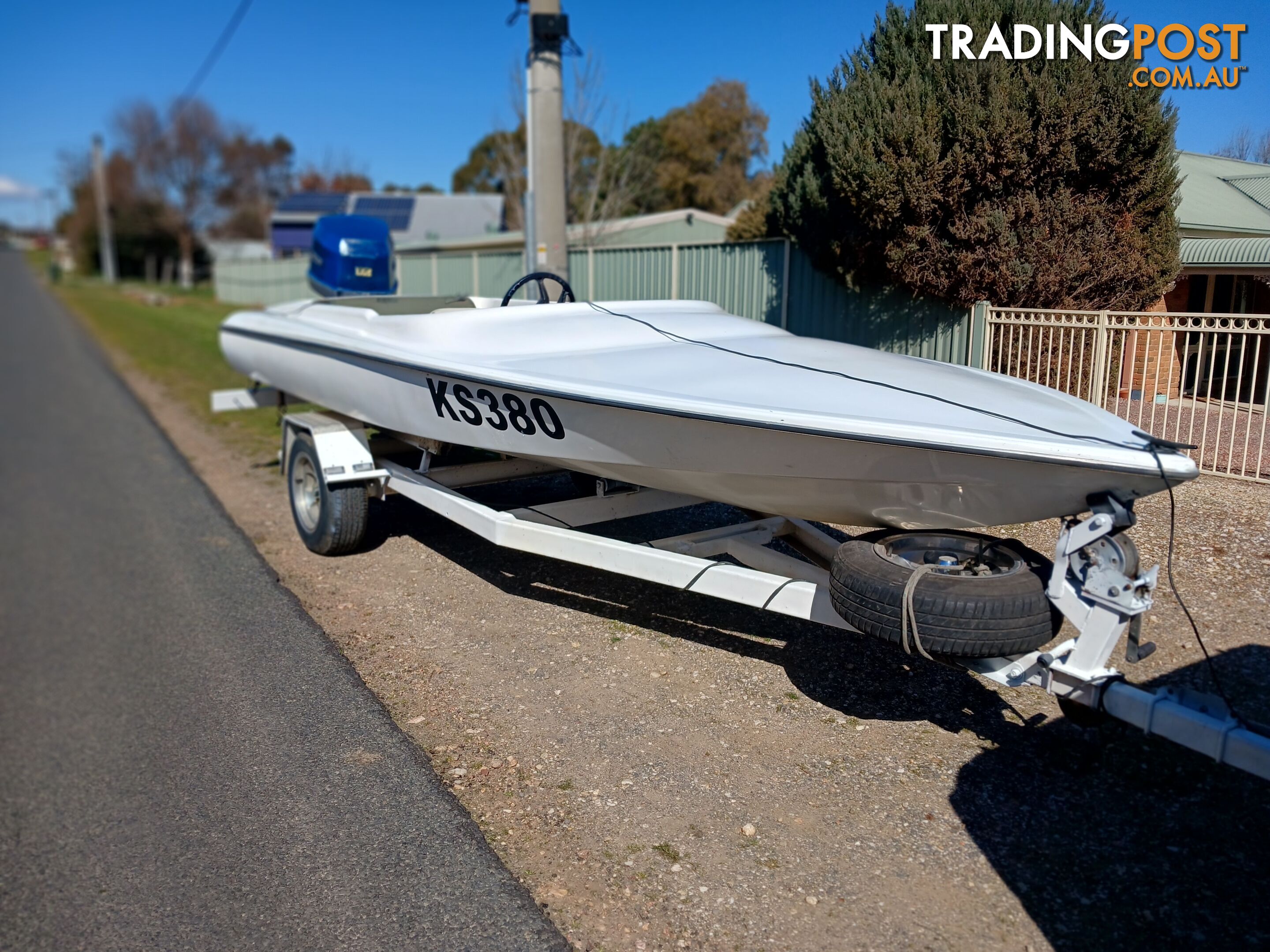 Judd Craft Ski Boat with 140Hp Evinrude Outboard