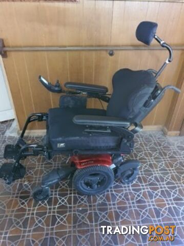 Quickie QM710 electric wheel chair