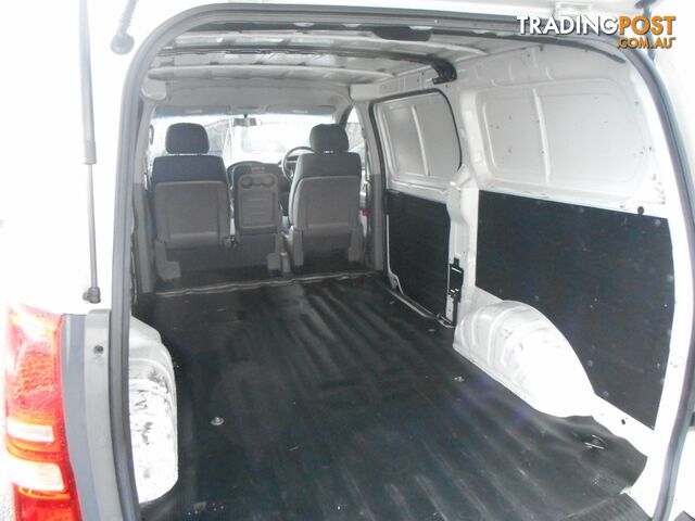 2010 HYUNDAI iLOAD TQ 4D VAN